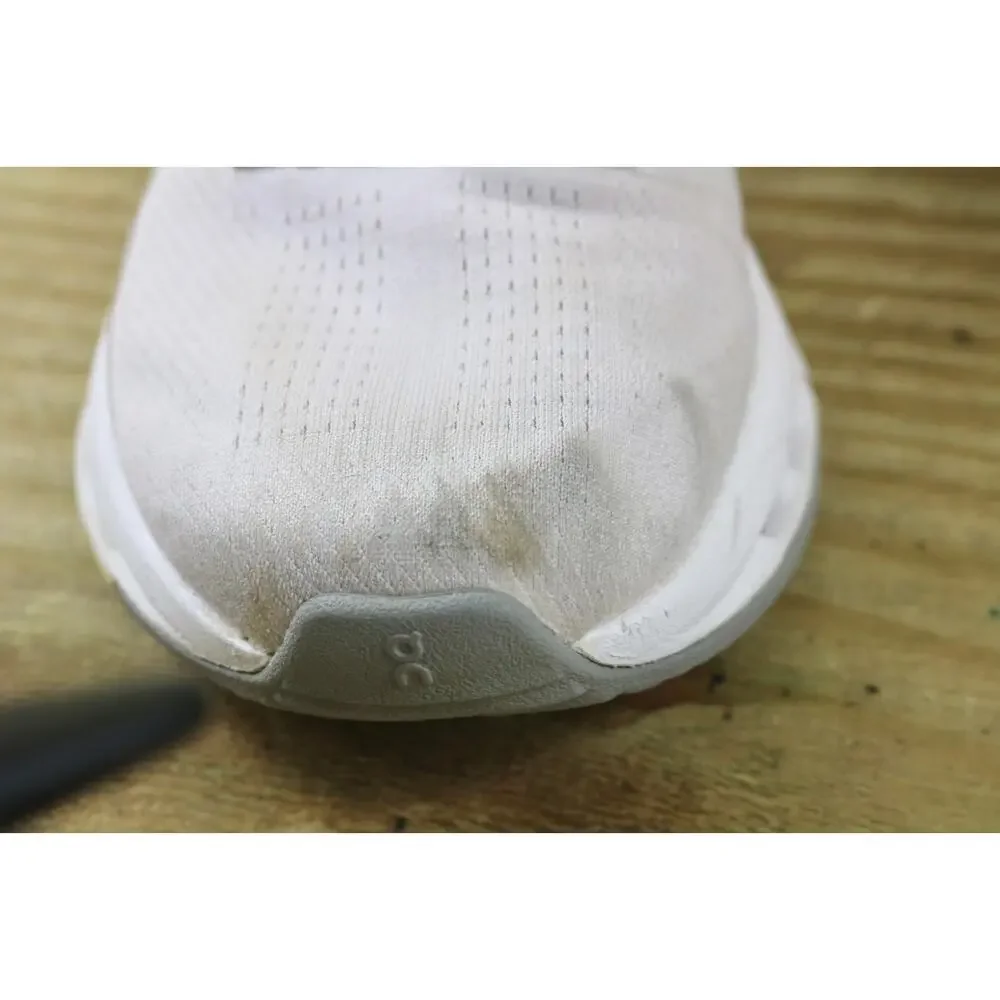 On Cloudnova 2 Womens 7 Beige White Sneakers Running Shoes